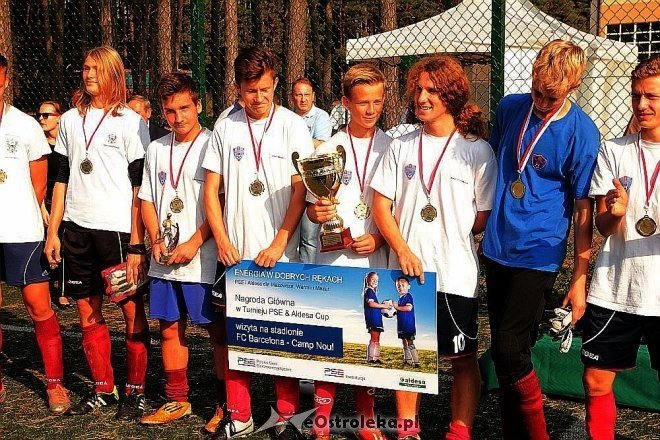 Turniej piłkarski PSE&Aldesa Cup za nami: Zwyciężyła drużyna z Ostrołęki [20.09.2014] - zdjęcie #9 - eOstroleka.pl