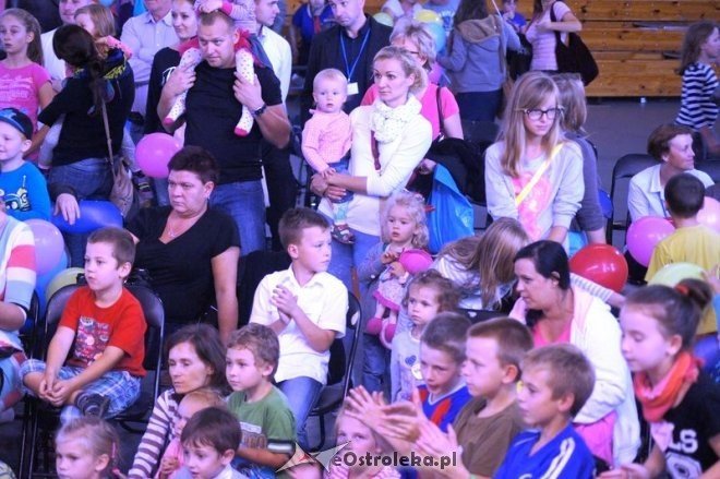 „Wspólnie z Rodziną” - festyn podsumowujący tegoroczną trasę „Radosnego Świetlicobusu” [21.09.2014] - zdjęcie #27 - eOstroleka.pl