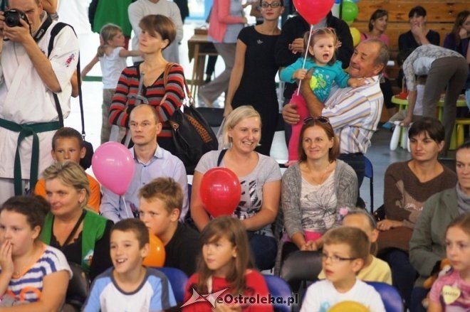 „Wspólnie z Rodziną” - festyn podsumowujący tegoroczną trasę „Radosnego Świetlicobusu” [21.09.2014] - zdjęcie #25 - eOstroleka.pl