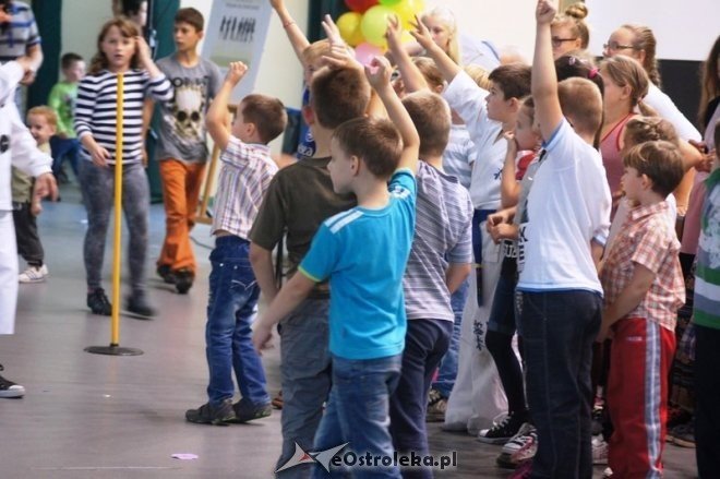 „Wspólnie z Rodziną” - festyn podsumowujący tegoroczną trasę „Radosnego Świetlicobusu” [21.09.2014] - zdjęcie #50 - eOstroleka.pl
