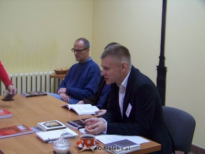 Spotkanie z Kazimierzem Brakonieckim [26.09.2014] - zdjęcie #2 - eOstroleka.pl
