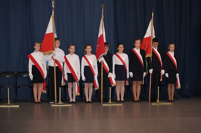ZSZ 4 dołączył do Ogólnopolskiego Klubu Przodujących Szkół - zdjęcie #2 - eOstroleka.pl