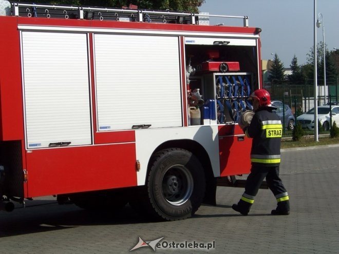 Ćwiczenia strażackie w Gimnazjum nr 1 [29.09.2014] - zdjęcie #10 - eOstroleka.pl