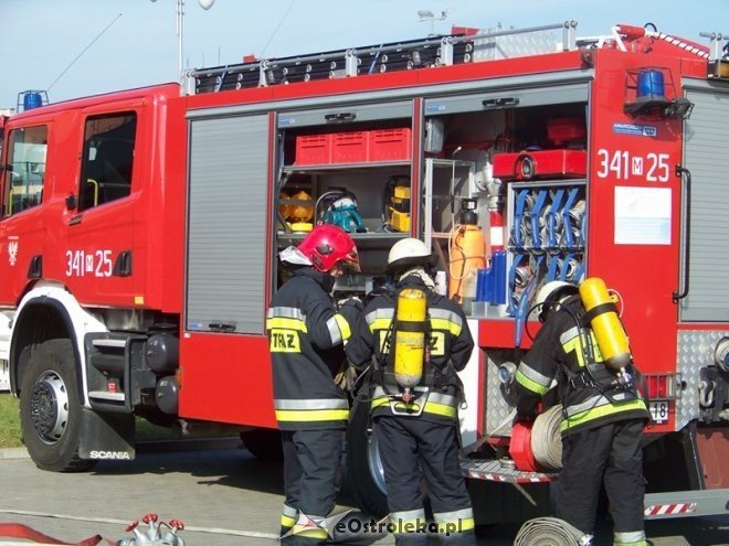 Ćwiczenia strażackie w Gimnazjum nr 1 [29.09.2014] - zdjęcie #20 - eOstroleka.pl
