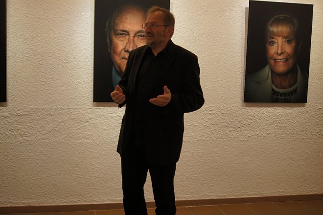 Wernisaż wystawy portretów laureatów Pokojowej Nagrody Nobla - zdjęcie #19 - eOstroleka.pl