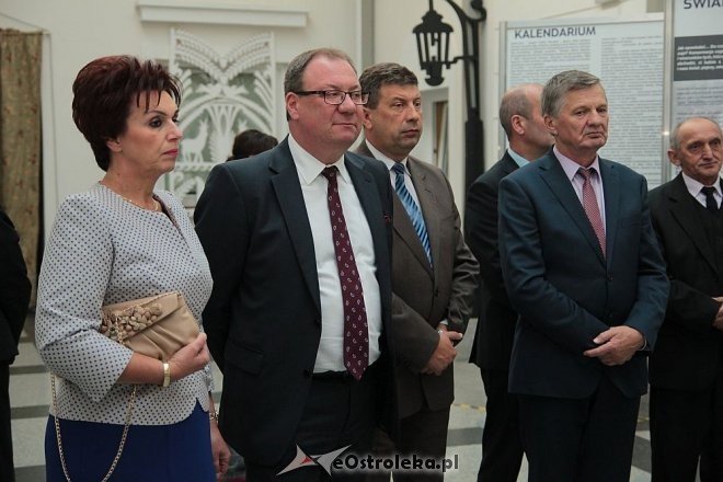 Wernisaż wystawy „Stutthof 1939 – 1945. Historia i jej świadkowe” w Muzeum Kultury Kurpiowskiej [04.10.2014] - zdjęcie #38 - eOstroleka.pl