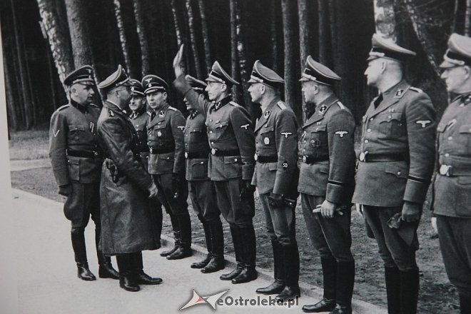 Wernisaż wystawy „Stutthof 1939 – 1945. Historia i jej świadkowe” w Muzeum Kultury Kurpiowskiej [04.10.2014] - zdjęcie #4 - eOstroleka.pl