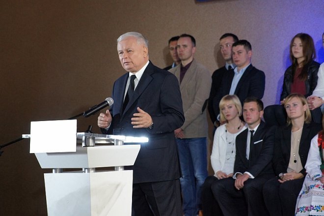 Jarosław Kaczyński w Kadzidle [05.10.2014] - zdjęcie #6 - eOstroleka.pl