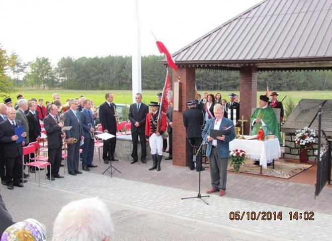 W hołdzie 113 ofiarom pacyfikacji wsi Bandysie [07.10.2014] - zdjęcie #8 - eOstroleka.pl