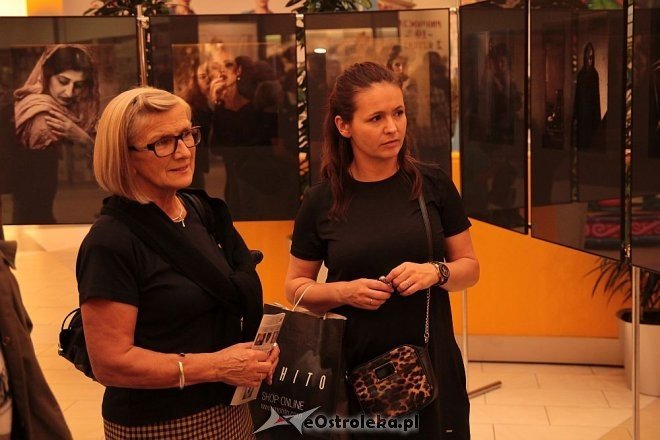 OFF 2014: Wernisaż wystawy „Iluzje” Jarka Boczkowskiego [10.10.2014] - zdjęcie #25 - eOstroleka.pl