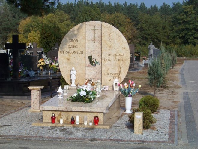 Grób dzieci nienarodzonych [11.10.2014] - zdjęcie #4 - eOstroleka.pl