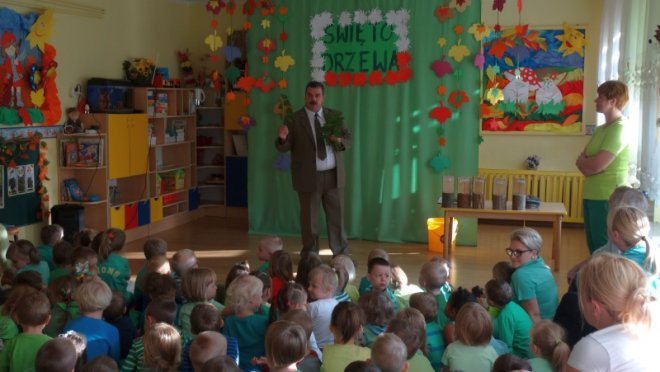 Dzień Drzewa w PM nr 17 [10.10.2014] - zdjęcie #17 - eOstroleka.pl