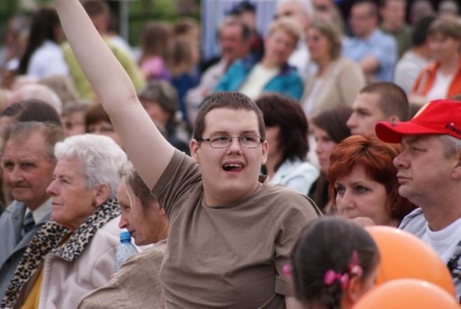 Festyn Osiedla Stacja (24.05.2009) - zdjęcie #12 - eOstroleka.pl