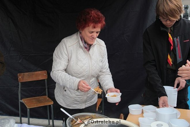 Miejskie obchody Dnia Walki z Ubóstwem [17.10.2014] - zdjęcie #9 - eOstroleka.pl