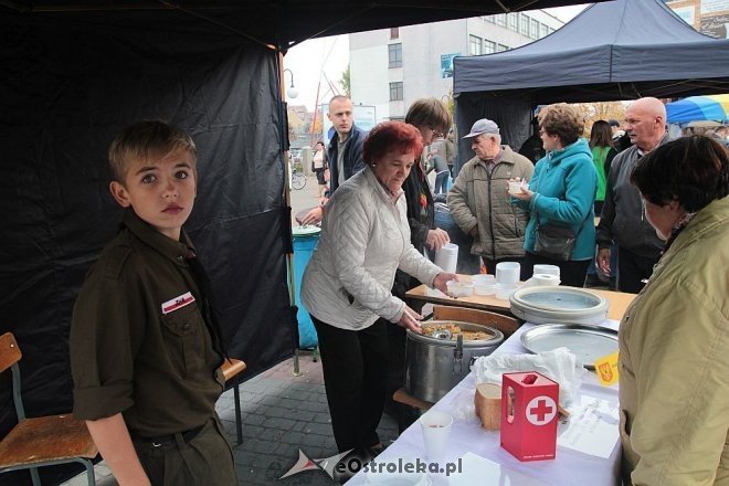 Miejskie obchody Dnia Walki z Ubóstwem [17.10.2014] - zdjęcie #8 - eOstroleka.pl