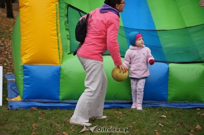 Impreza sportowo-rekreacyjna dla dzieci i młodzieży [18.10.2014] - zdjęcie #28 - eOstroleka.pl