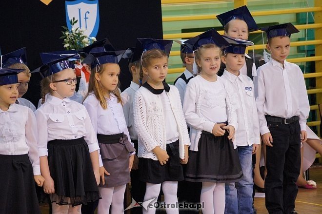 Pasowanie na ucznia w Szkole Podstawowej nr 2 w Ostrołęce [21.10.2014] - zdjęcie #17 - eOstroleka.pl