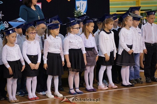Pasowanie na ucznia w Szkole Podstawowej nr 2 w Ostrołęce [21.10.2014] - zdjęcie #20 - eOstroleka.pl