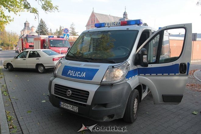 Alarm bombowy w Sądzie Okręgowym w Ostrołęce [22.10.2014] - zdjęcie #9 - eOstroleka.pl