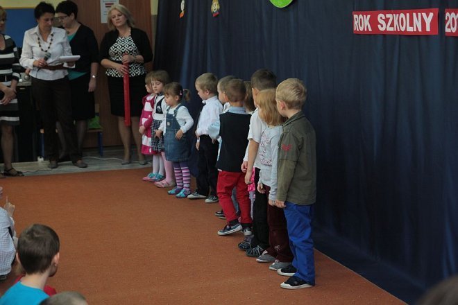 Pasowanie na przedszkolaka w miejskiej siódemc [ZDJĘCIA] - zdjęcie #33 - eOstroleka.pl