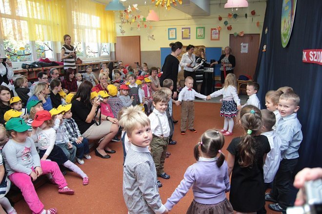 Pasowanie na przedszkolaka w miejskiej siódemc [ZDJĘCIA] - zdjęcie #16 - eOstroleka.pl