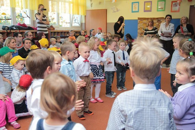Pasowanie na przedszkolaka w miejskiej siódemc [ZDJĘCIA] - zdjęcie #11 - eOstroleka.pl