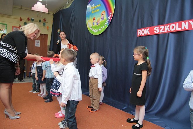 Pasowanie na przedszkolaka w miejskiej siódemc [ZDJĘCIA] - zdjęcie #3 - eOstroleka.pl