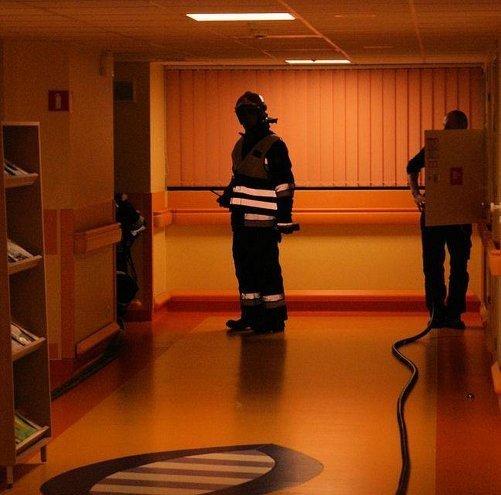 Ostrołęka: Pożar na oddziale dziecięcym ostrołęckiego szpitala [28.10.2014] - zdjęcie #4 - eOstroleka.pl