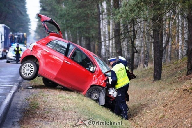 Wypadek na DK 53 [31.10.2014] - zdjęcie #2 - eOstroleka.pl
