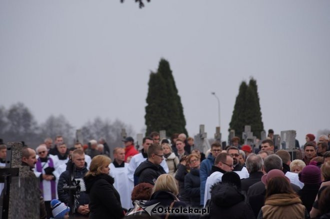 Procesja na cmentarzu parafialnym [01.11.2014] - zdjęcie #45 - eOstroleka.pl