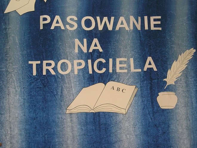 Pasowanie na Przedszkolaka Tropiciela [03.11.2014] - zdjęcie #1 - eOstroleka.pl