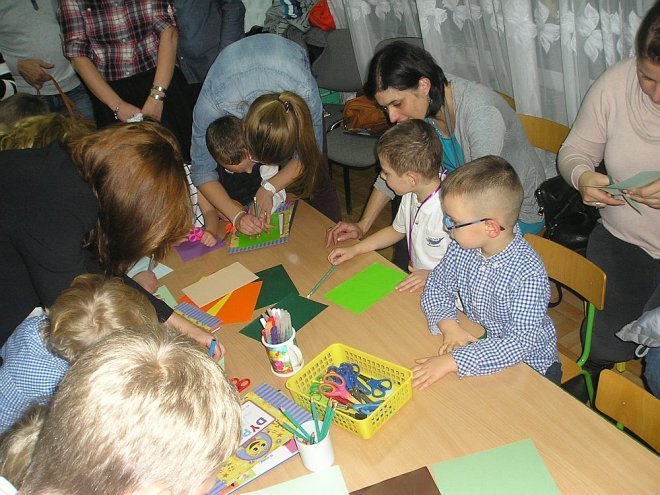 Pasowanie na Przedszkolaka Tropiciela [03.11.2014] - zdjęcie #7 - eOstroleka.pl