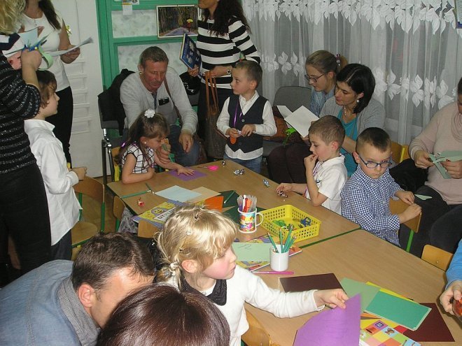 Pasowanie na Przedszkolaka Tropiciela [03.11.2014] - zdjęcie #4 - eOstroleka.pl