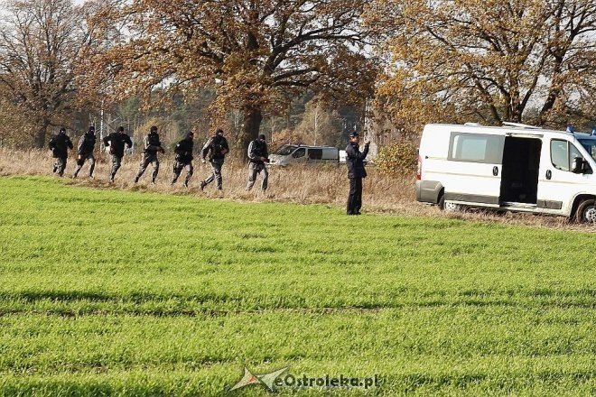 Przytuły Stare: Obława na uciekiniera z zakładu i ewakuacja części osadzonych [04.11.2014] - zdjęcie #31 - eOstroleka.pl
