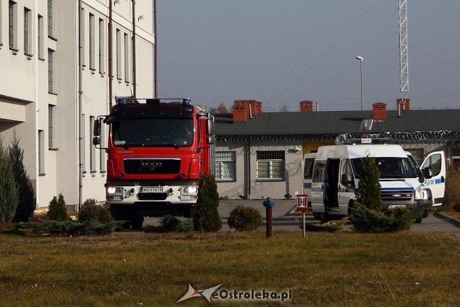 Przytuły Stare: Obława na uciekiniera z zakładu i ewakuacja części osadzonych [04.11.2014] - zdjęcie #29 - eOstroleka.pl