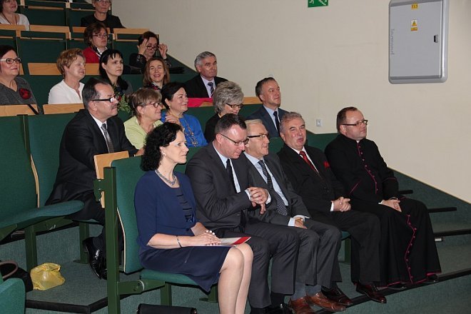 10 lat Środowiskowych Ognisk Wychowawczych TPD w Ostrołęce i Olszewie-Borkach [6.11.2014] - zdjęcie #30 - eOstroleka.pl