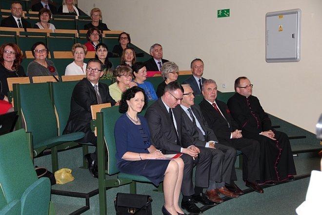 10 lat Środowiskowych Ognisk Wychowawczych TPD w Ostrołęce i Olszewie-Borkach [6.11.2014] - zdjęcie #29 - eOstroleka.pl