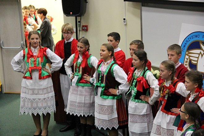 10 lat Środowiskowych Ognisk Wychowawczych TPD w Ostrołęce i Olszewie-Borkach [6.11.2014] - zdjęcie #16 - eOstroleka.pl