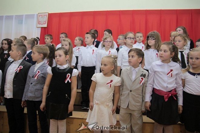 Pasowanie na pierwszaka w SP nr 6 [06.11.2014] - zdjęcie #46 - eOstroleka.pl