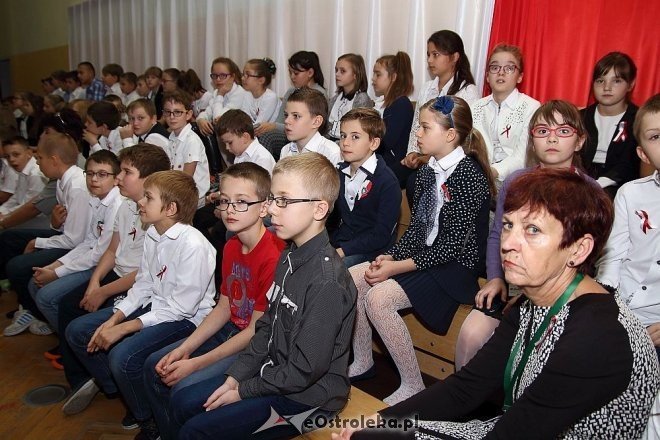 Dzień patrona w Szkole Podstawowej nr 6 im. Orła Białego w Ostrołęce [09.11.2014] - zdjęcie #27 - eOstroleka.pl