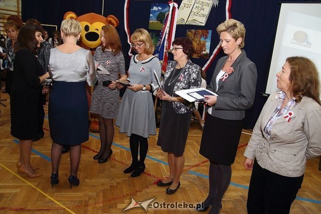 Dzień patrona w Szkole Podstawowej nr 6 im. Orła Białego w Ostrołęce [09.11.2014] - zdjęcie #5 - eOstroleka.pl