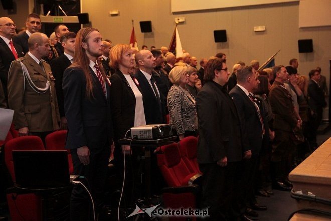 Uroczysta sesja Rady Miasta z okazji Narodowego Święta Niepodlgości [11.11.2014] - zdjęcie #4 - eOstroleka.pl