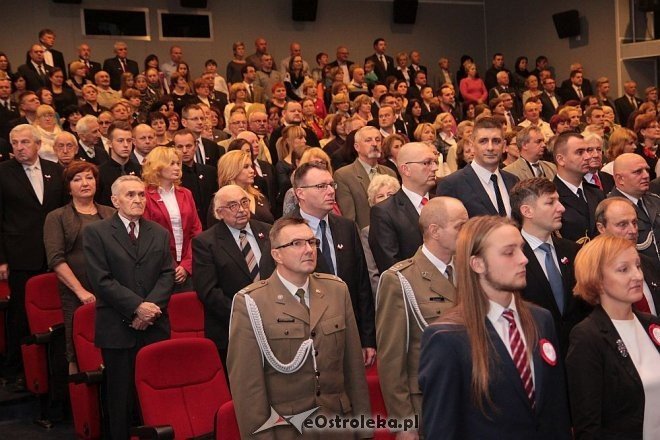 Uroczysta sesja Rady Miasta z okazji Narodowego Święta Niepodlgości [11.11.2014] - zdjęcie #7 - eOstroleka.pl