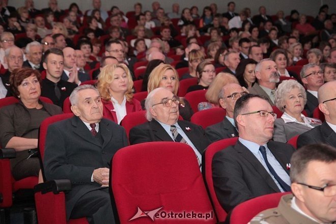 Uroczysta sesja Rady Miasta z okazji Narodowego Święta Niepodlgości [11.11.2014] - zdjęcie #11 - eOstroleka.pl