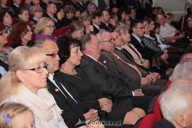 Uroczysta sesja Rady Miasta z okazji Narodowego Święta Niepodlgości [11.11.2014] - zdjęcie #22 - eOstroleka.pl