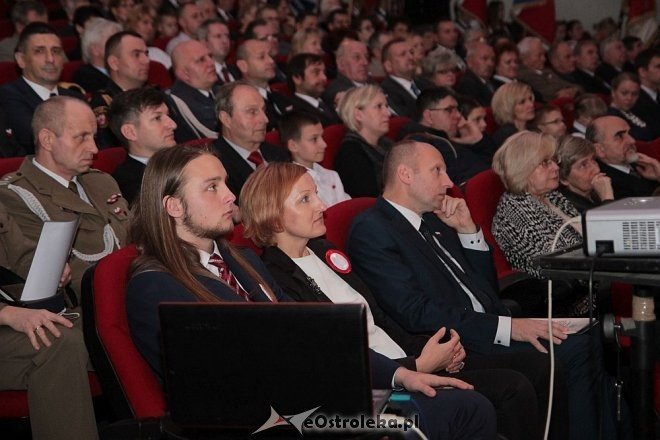 Uroczysta sesja Rady Miasta z okazji Narodowego Święta Niepodlgości [11.11.2014] - zdjęcie #29 - eOstroleka.pl