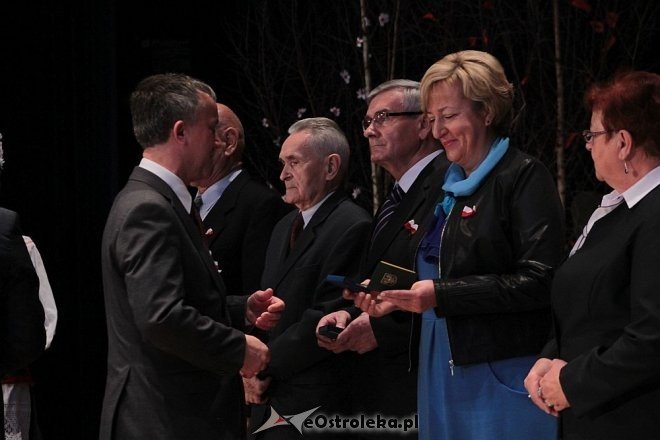 Uroczysta sesja Rady Miasta z okazji Narodowego Święta Niepodlgości [11.11.2014] - zdjęcie #8 - eOstroleka.pl