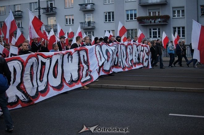Marsz Niepodległości 2014 [11.11.2014] - zdjęcie #32 - eOstroleka.pl