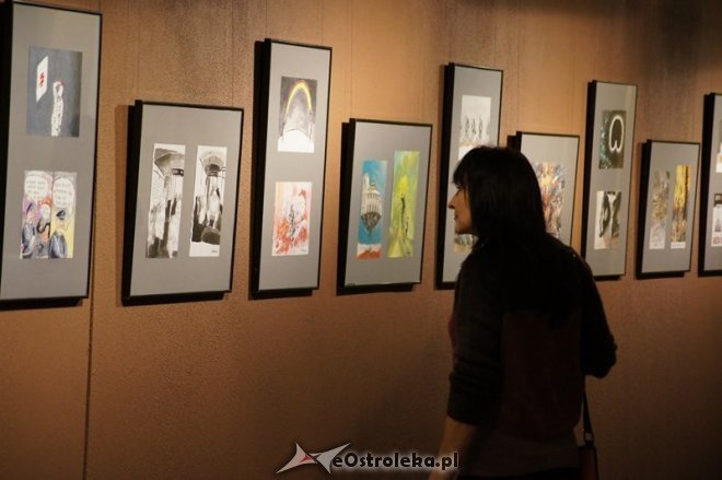 Wernisaż wystawy rysunków Moniki Janowskiej (14.11.2014) - zdjęcie #6 - eOstroleka.pl