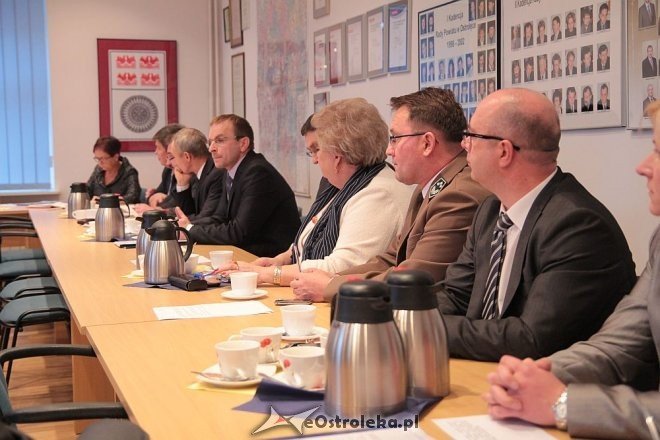 I sesja rady powiatu ostrołęckiego [28.11.2014] - zdjęcie #30 - eOstroleka.pl